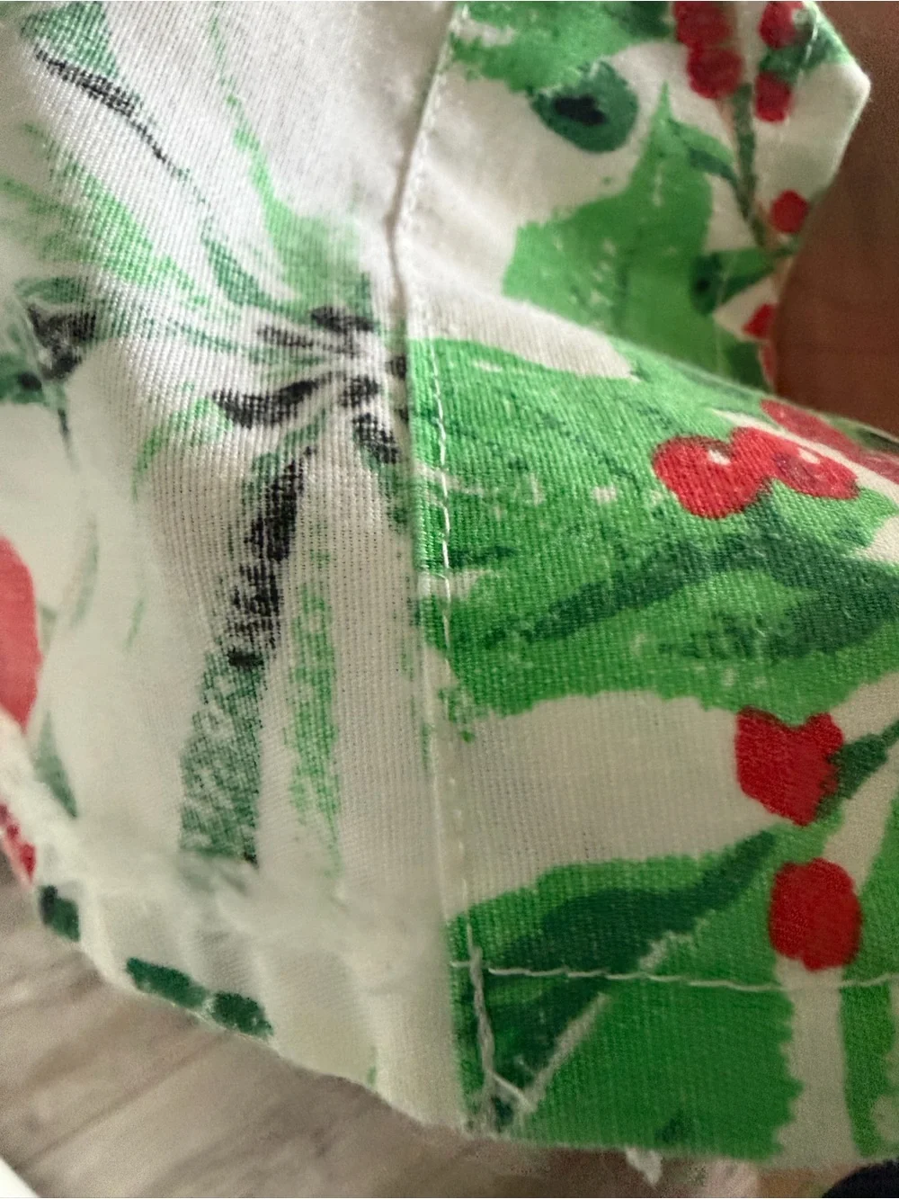 Festive Poinsettia Holiday Tablecloth - Red & Green cotton